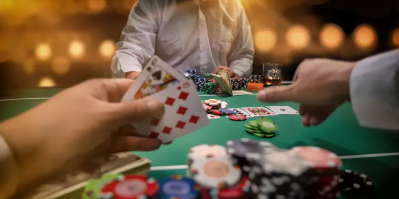 Cách Chơi Poker - Khám Phá Thế Giới Của Những Quân Bài Đầy Kịch Tính